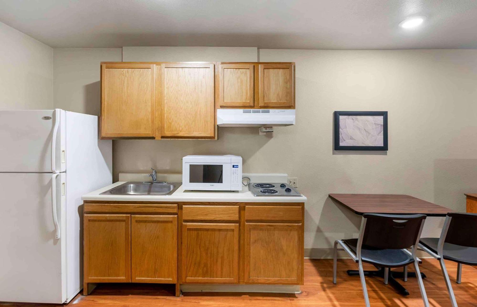 Extended Stay America Select Suites - Lubbock - South Exterior photo